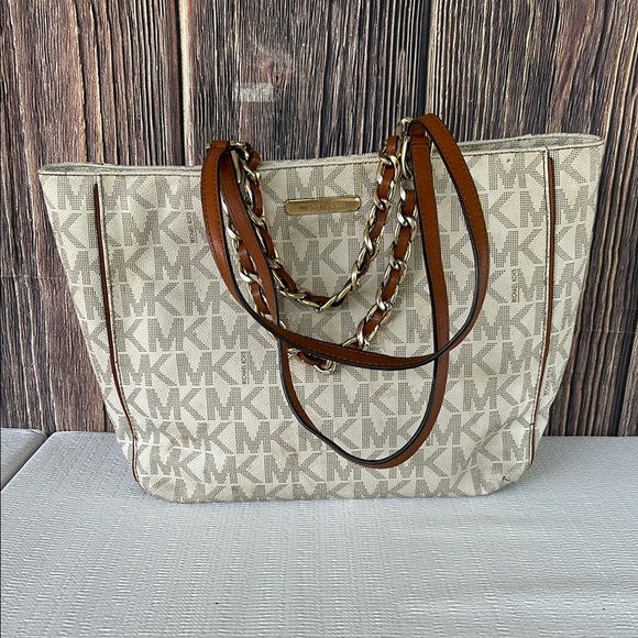 Michael Kors Harper‎ MK Signature Chain Tote Vanilla - Picture 1 of 12